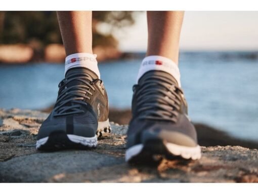 Calcetines de Running Pro Racing V4.0 Cortos Compressport Blancos - Imagen 3