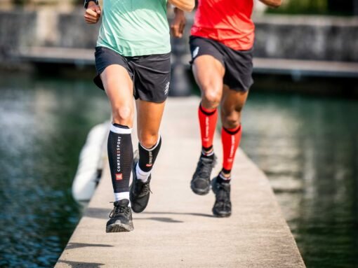 Gemeleras de Running R2 3.0 Compressport Negras - Imagen 7