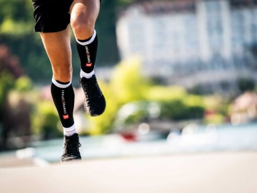Gemeleras de Running R2 3.0 Compressport Negras - Imagen 4