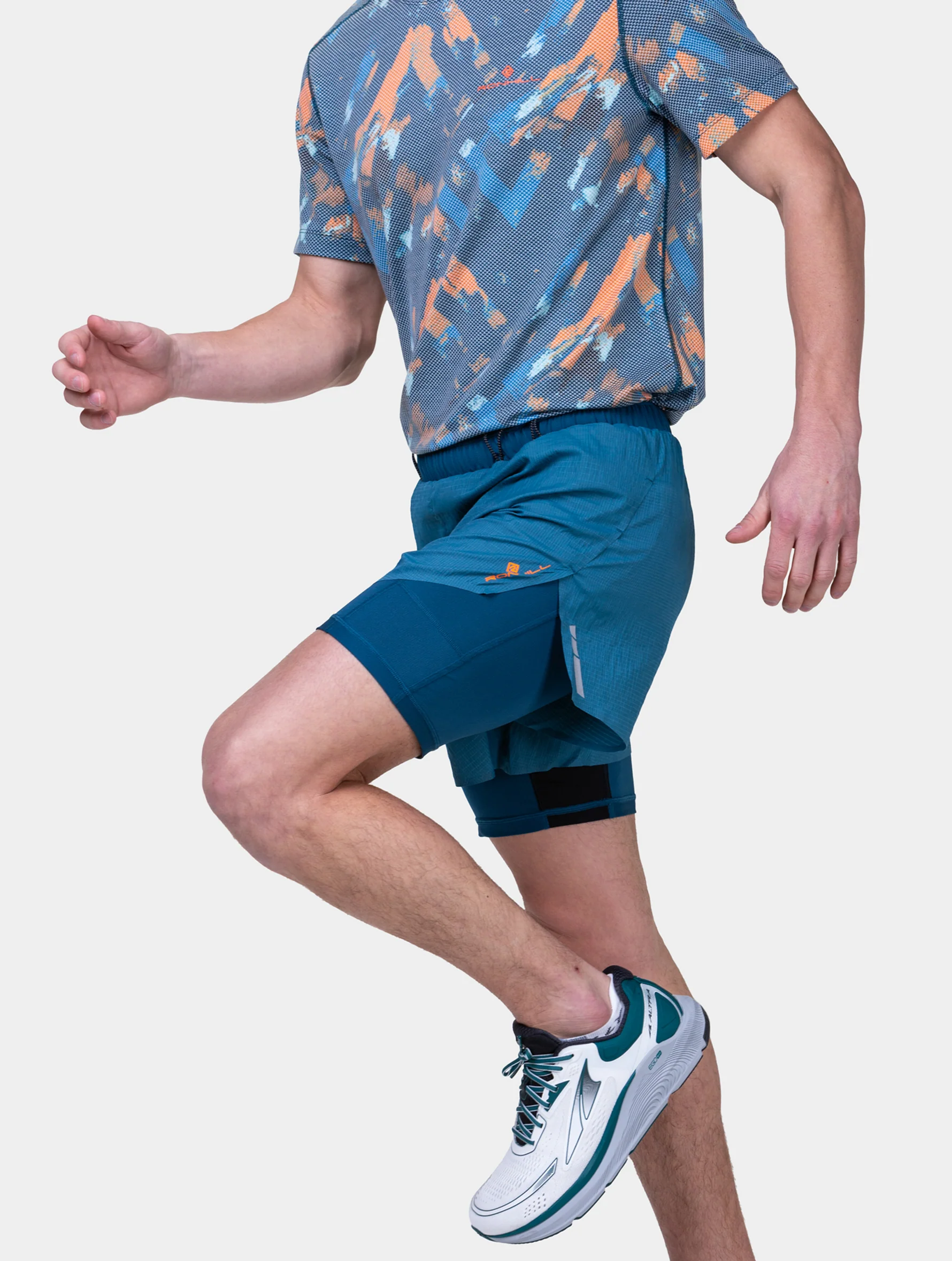 Short de Running Tech Race Twin Ronhill Hombre Azul Grisáceo - Imagen 5