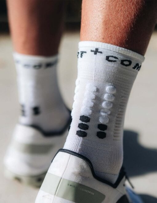 Imagen de Calcetines Running Compressport Unisex Blanco Negro Antideslizante 4