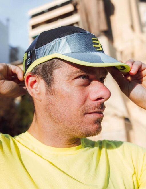 Gorra Running Compressport Unisex Blanca Ventilada 3