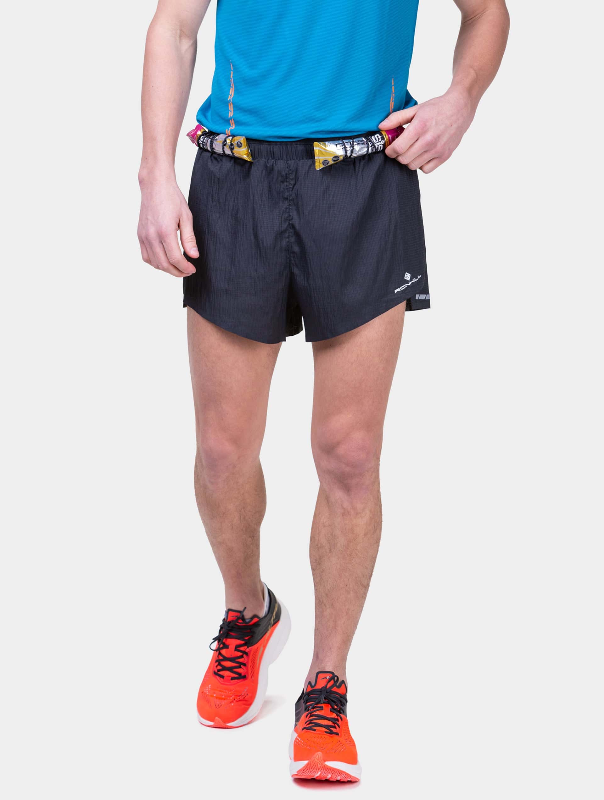 Short Tech Race Short Hombre Negro - Ronhill - Imagen 3
