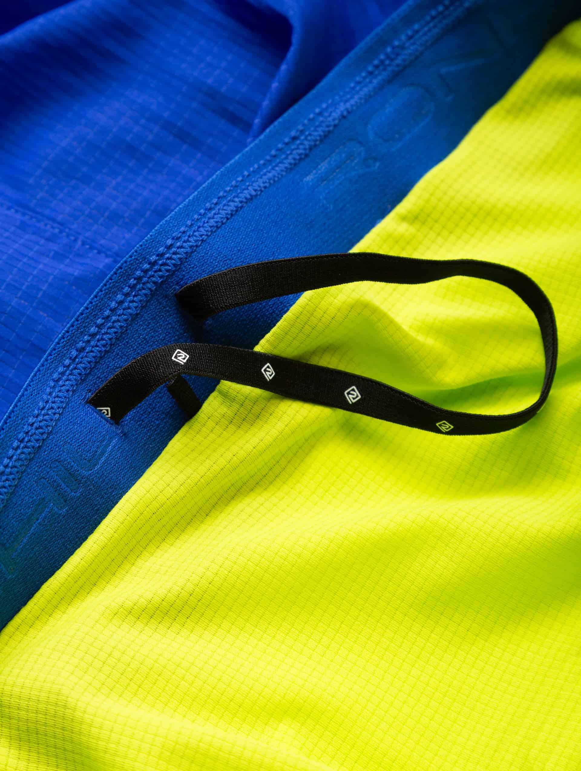 Short Tech Race Short Hombre Azurite/Citrus - Ronhill - Imagen 14